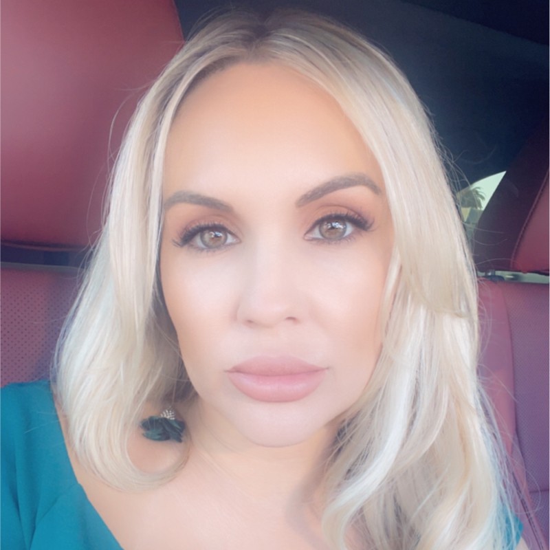 Sally Vecchiarelli