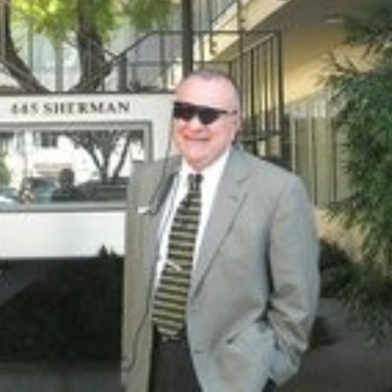 Dean Lloyd