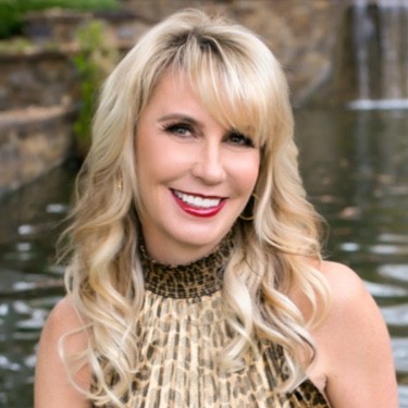 Tracey Delange