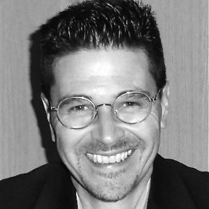 Daniel Olivas